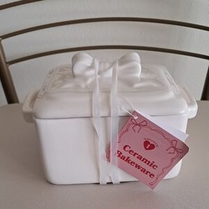 Target White Ceramic Bakeware with Bow